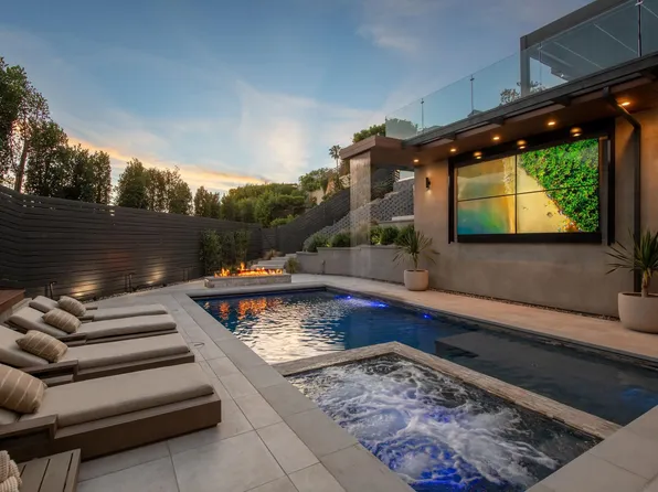 5780 Rutgers Rd, La Jolla, CA 92037