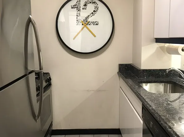 50 Lexington Avenue image 2 of 6