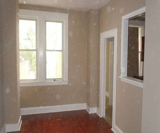 Beautiful hdwd floors!