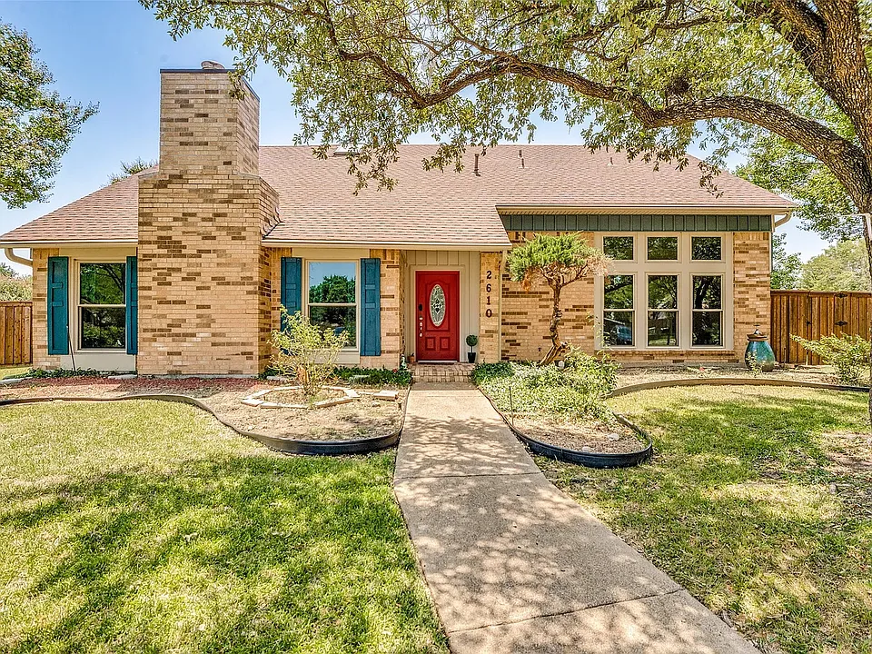 2610 Fallcreek Cir