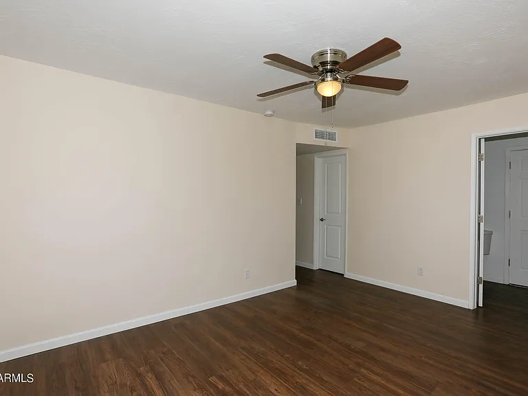 6226 S Hazelton Ln — Photo 12