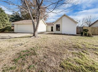 2005 Barron Ln, Fort Worth, TX 76112