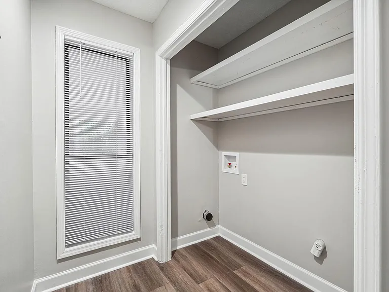 Nice Laundry Room!