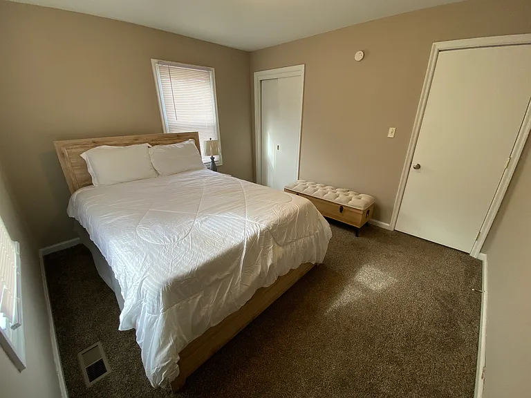 610 Woodfin Rd — Photo 12