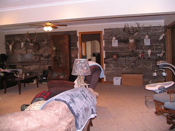 4th image of 1423 NE 40th Ave