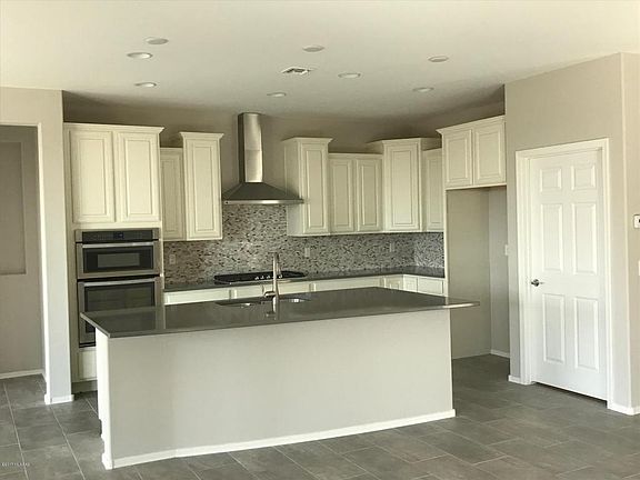 3rd image of 14009 N Del Webb Trl