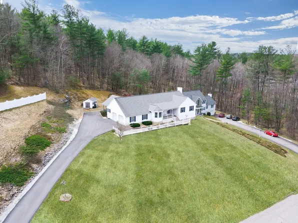 9 Jamie Way, Tyngsboro, MA 01879