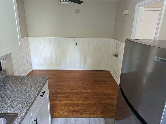 4th image of 1525 Saint Clair Ave #1