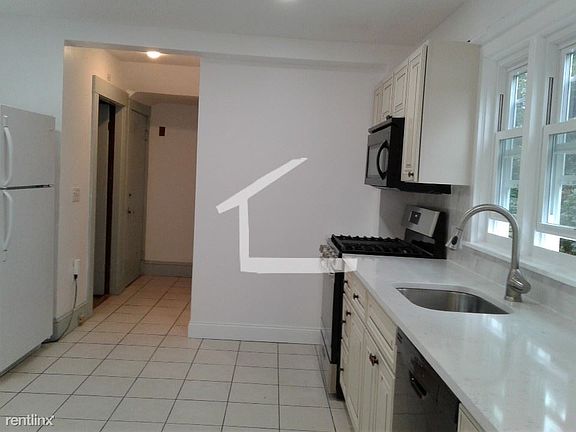 116 Lake St. Boston (Brighton) Unit Photo 1