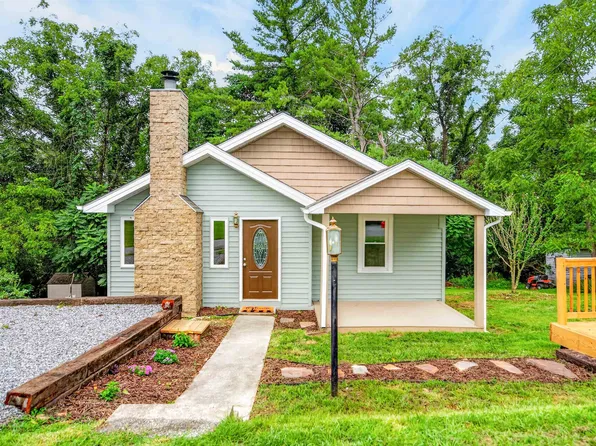 3721 Largen Hill Ct, Pulaski, VA 24301