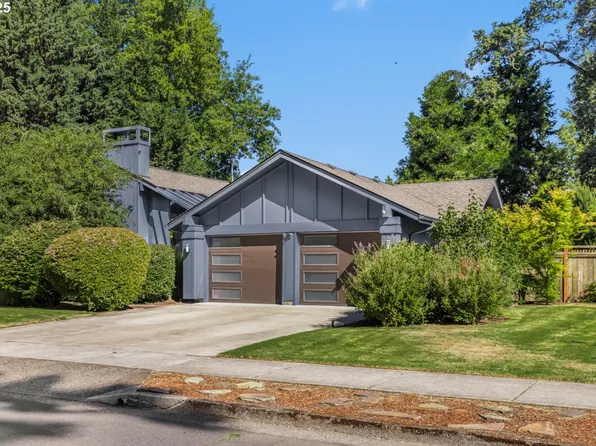 3425 Regent Ave, Eugene, OR 97401