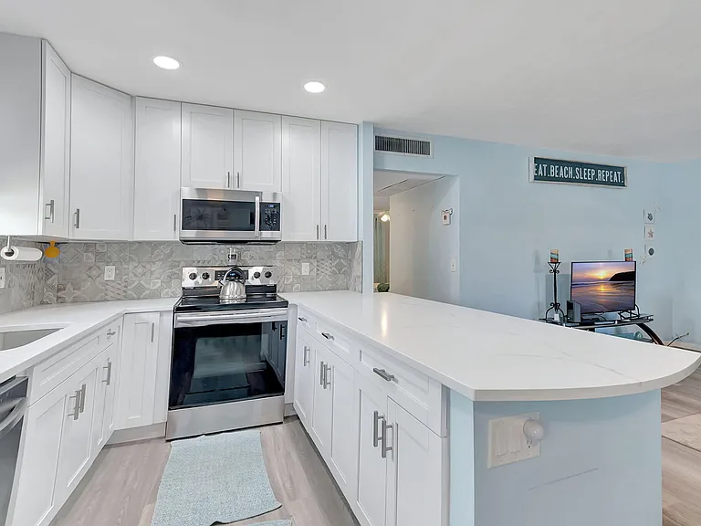 89 Flanders B #B — Photo 5