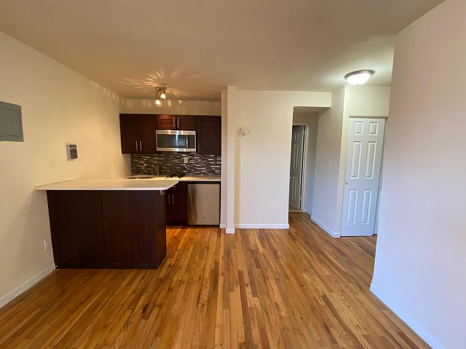 2nd image of 14202 84th Dr #2