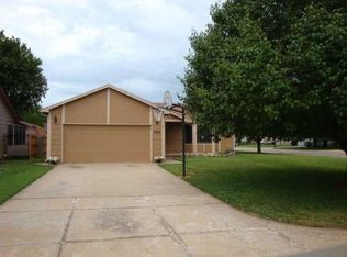 3934 S Arapaho St, Wichita, KS 67215