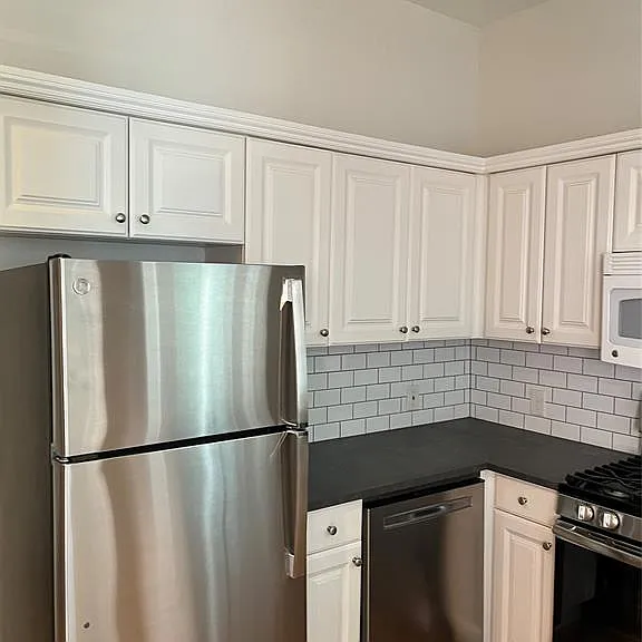 2114 Crescent Ave — Photo 3