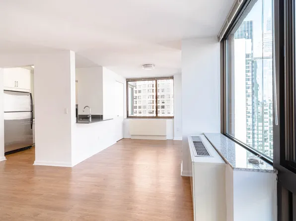 300 E. 39th Street image 10 of 48