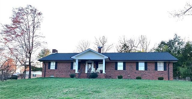 1st image of 111 Wedgewood Dr