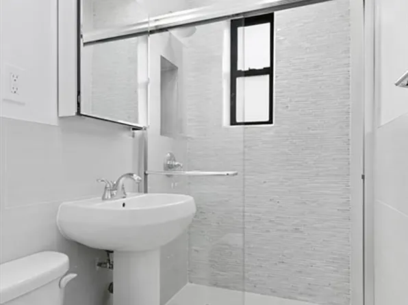 21-48 35th Street image 5 of 7