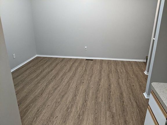 5th image of 23312 Cornerstone Village Dr