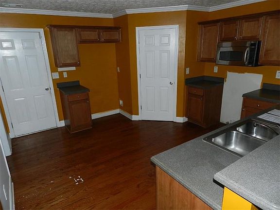 5th image of 361 Paper Woods Dr