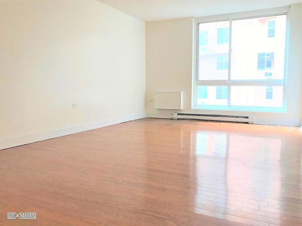 1st image of 546 Main St APT 625