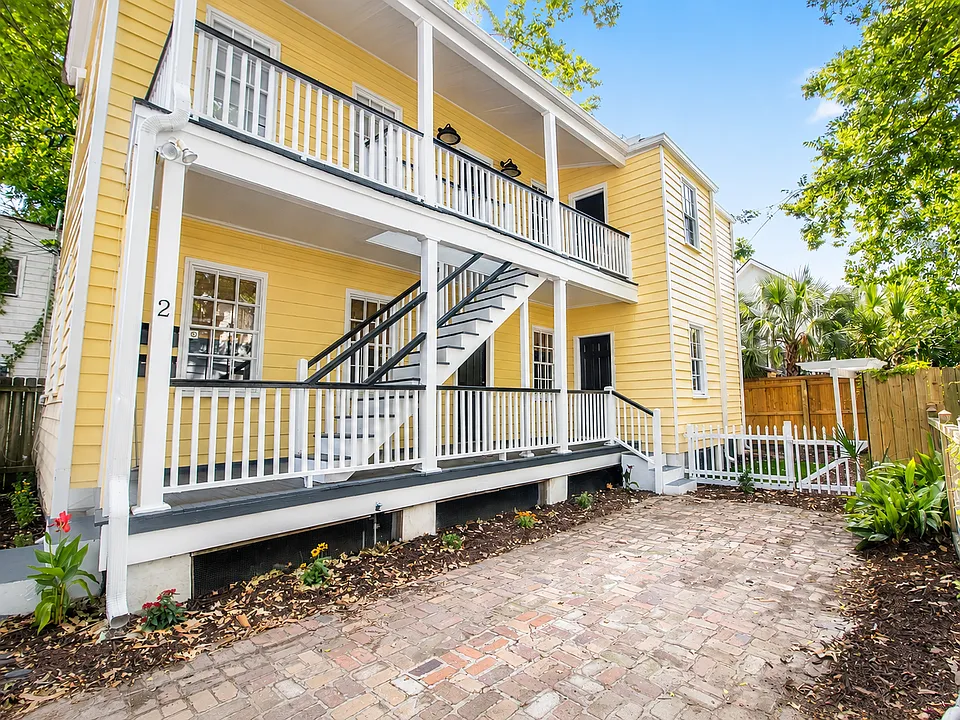 2 Olivers Ct #1-A