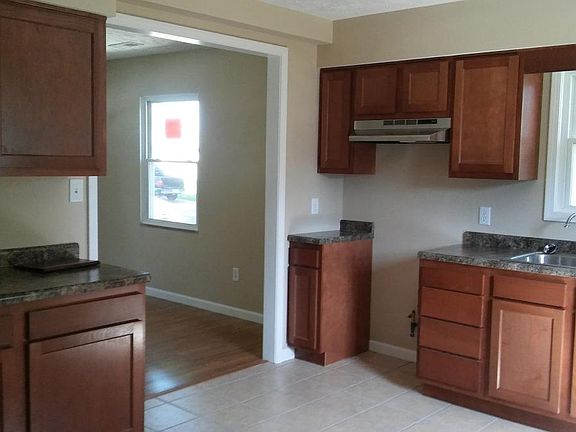 4th image of 1601 W Stirling Dr