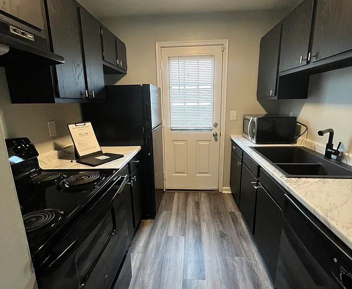 2618 Crisnic Ct — Photo 1