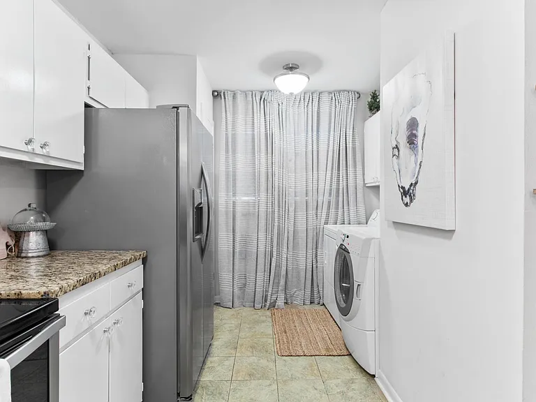 1130 Silent Harbor Ct — Photo 11