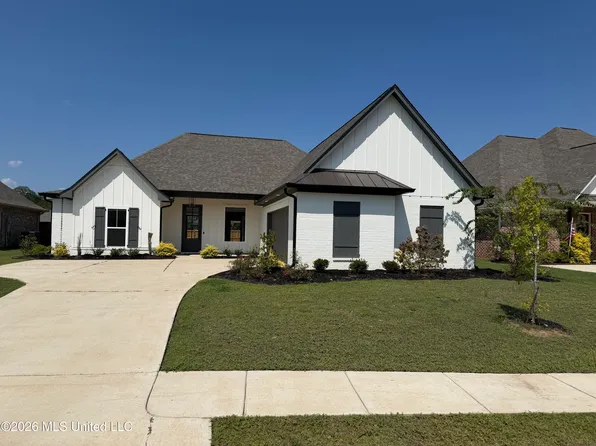 303 Tremont Dr, Florence, MS 39073