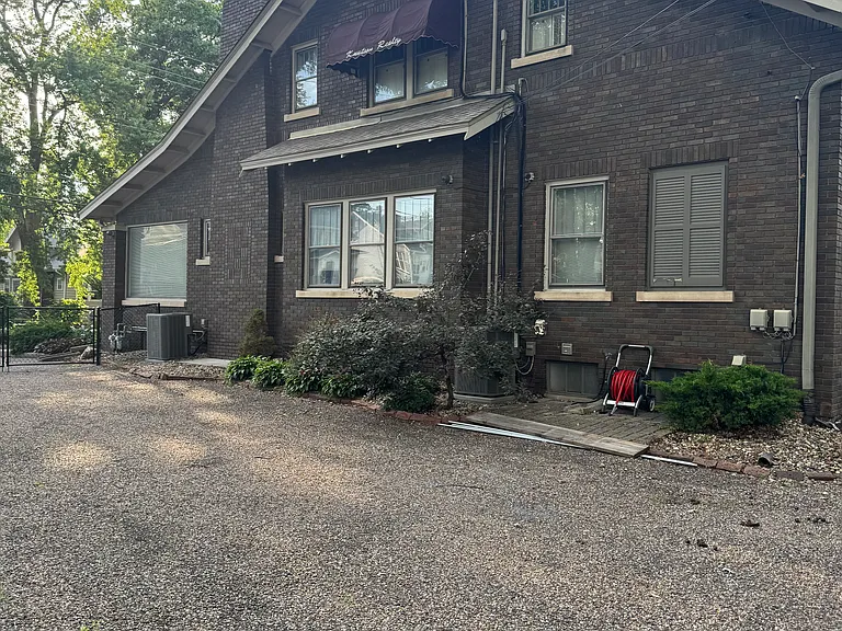 2125 Eastern Ave — Photo 4