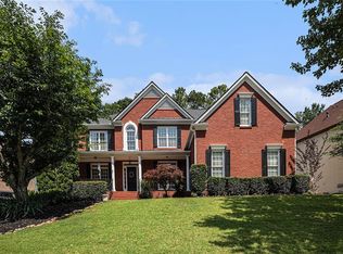 351 Prestbury Ct, Suwanee, GA 30024