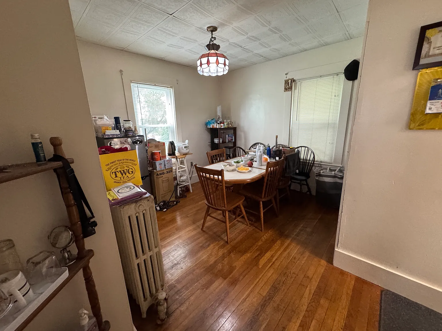 3 bed, 1200 sqft, $2,450 — Photo 2