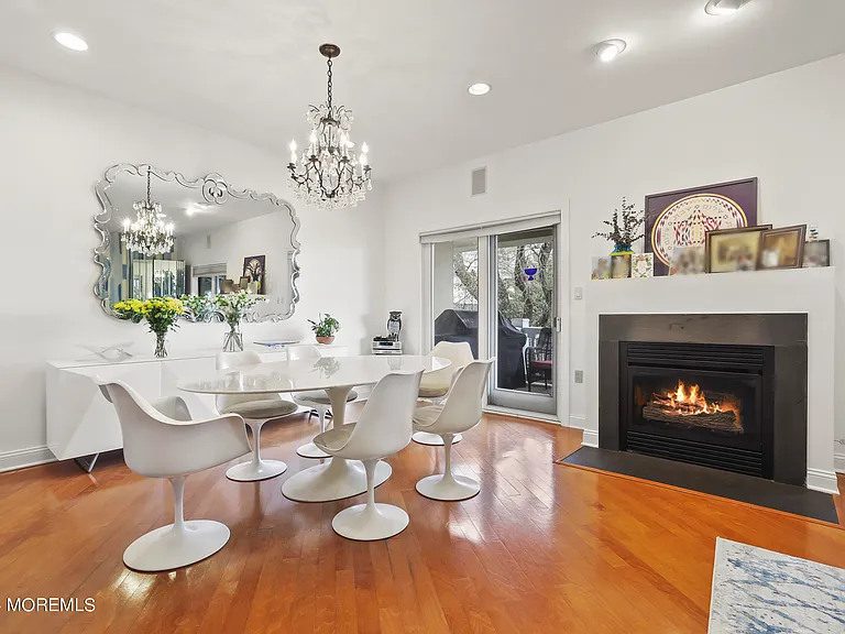 12 Riviera Dr — Photo 6