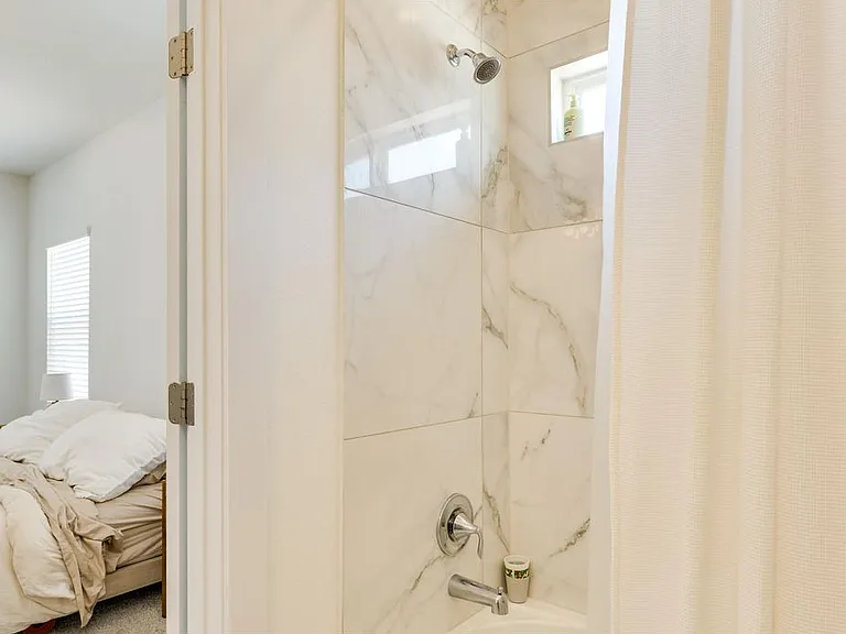 8801 Looksee Ln — Photo 13