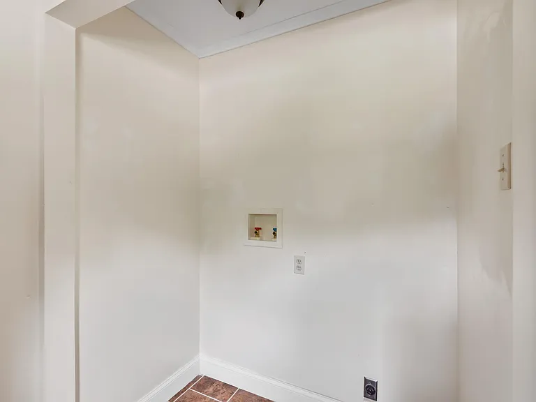 113 Wakeman Ln — Photo 18