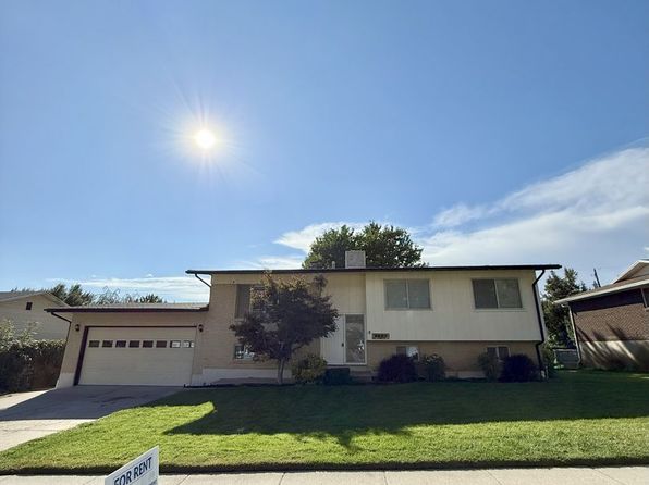 2889 N 1025 E
