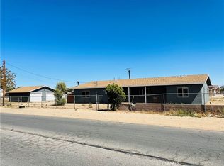 10917 3rd Ave, Hesperia, CA 92345