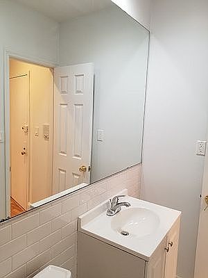 5th image of 394 15th St #1R