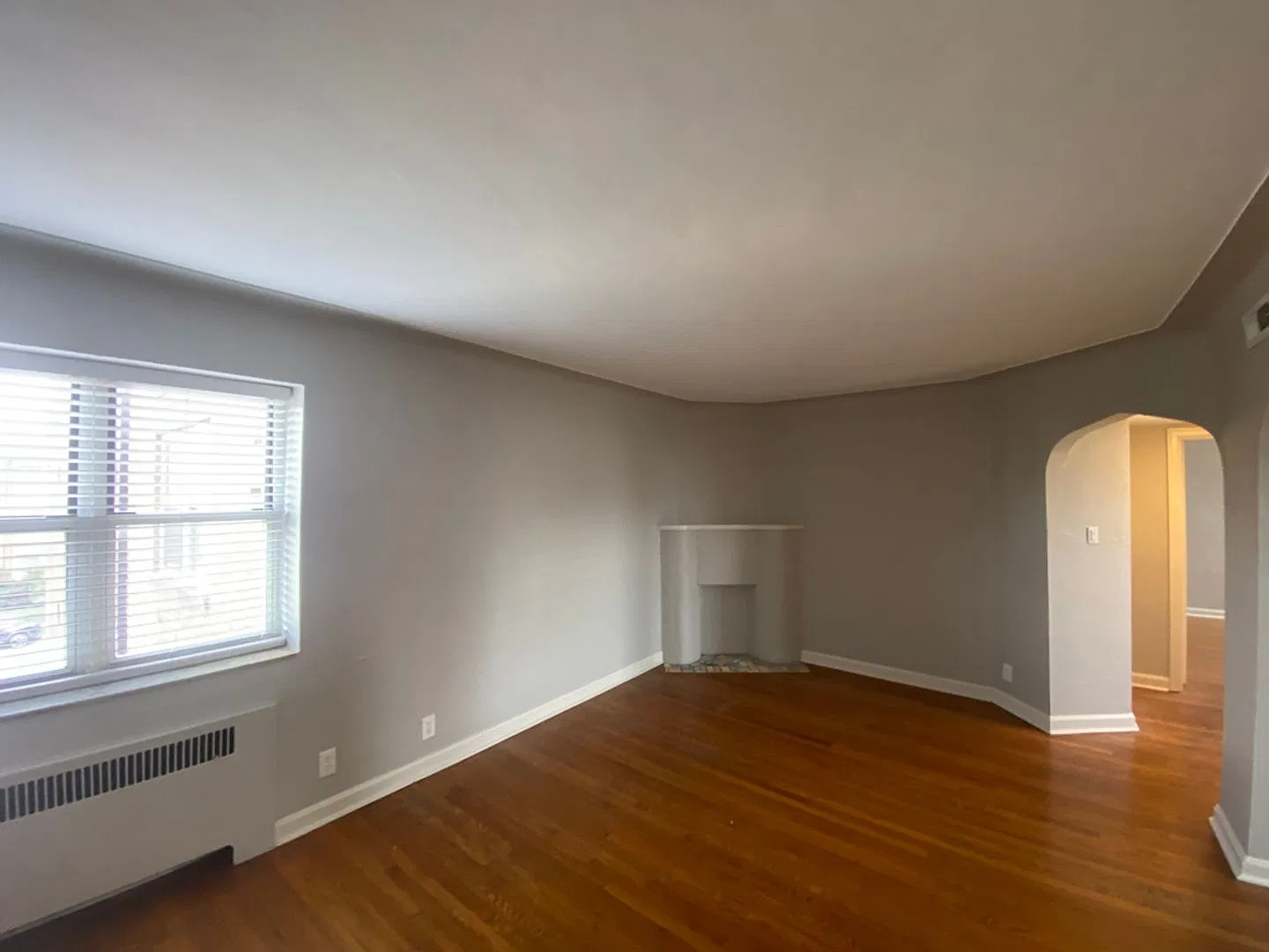5816-28 Lindenwood Avenue — Photo 3