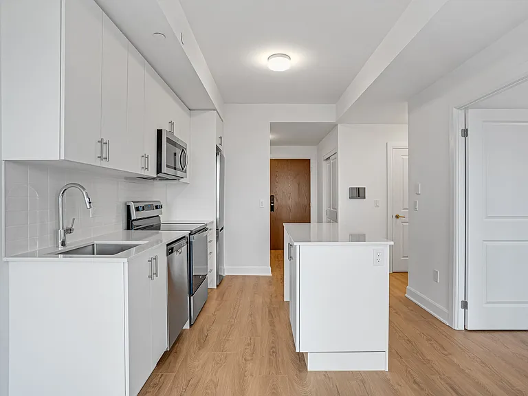 3240 William Coltson Ave — Photo 27