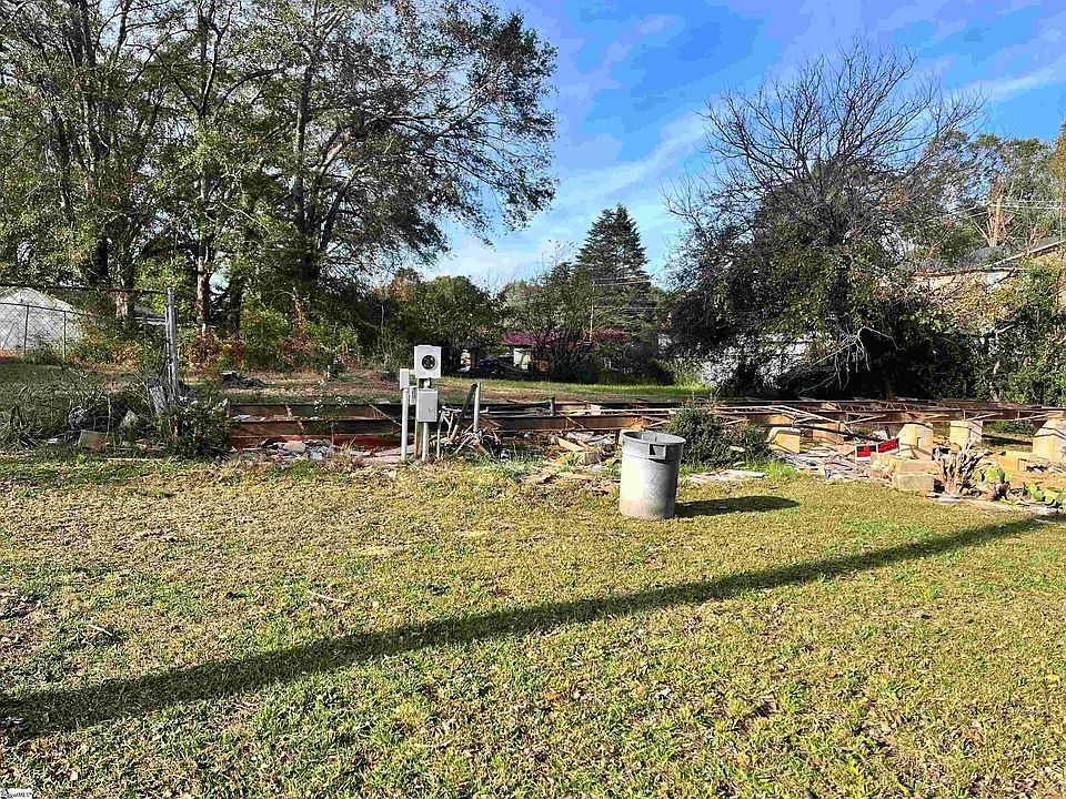 1st image of 510 Cotton Dr