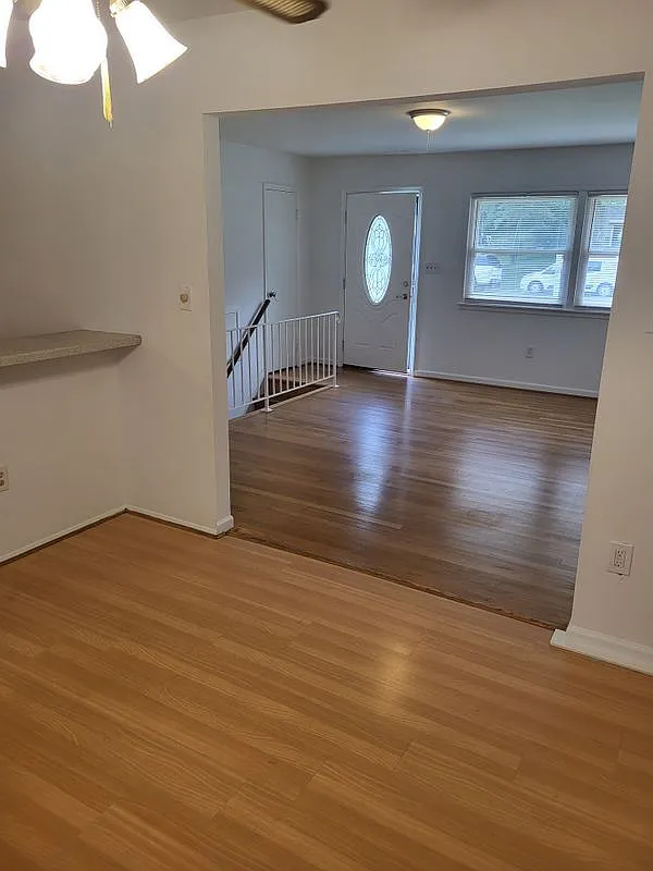 4 bed, 2.0 bath, 1827 sqft, $2,700 — Photo 3