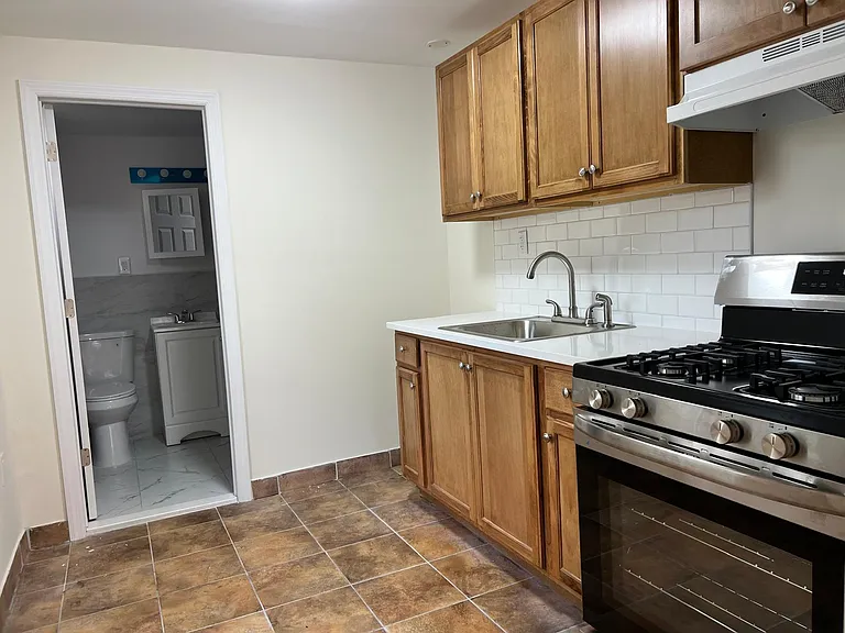 78C Bayville Ave #78-C — Photo 2