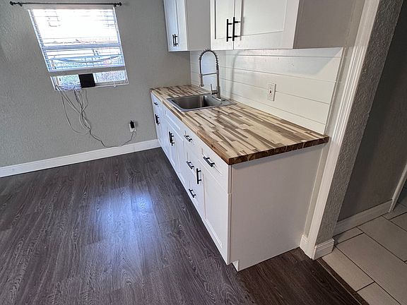 5th image of 415 E Hamilton Ave #B