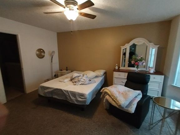 2nd image of 624 Stellaway Dr
