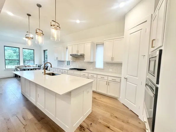 1517 Twistleaf Dr, Argyle, TX 76226