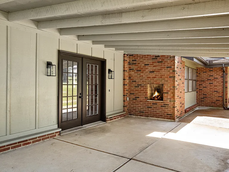 12215 Blackhall Dr — Photo 23