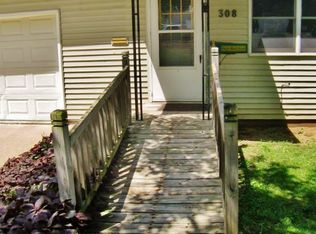 308 N Locust St, Glenwood, IA 51534
