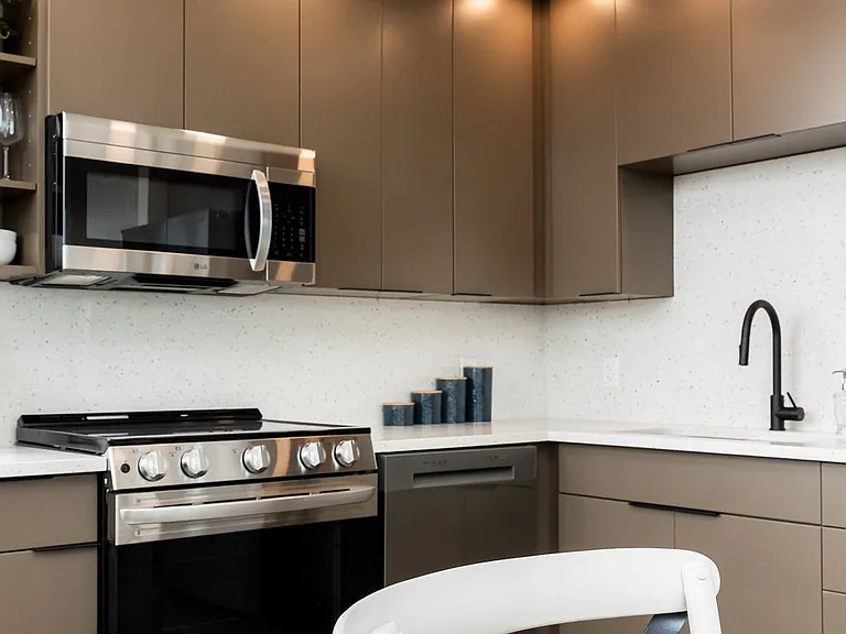 Liberty Tower Residences — Photo 16